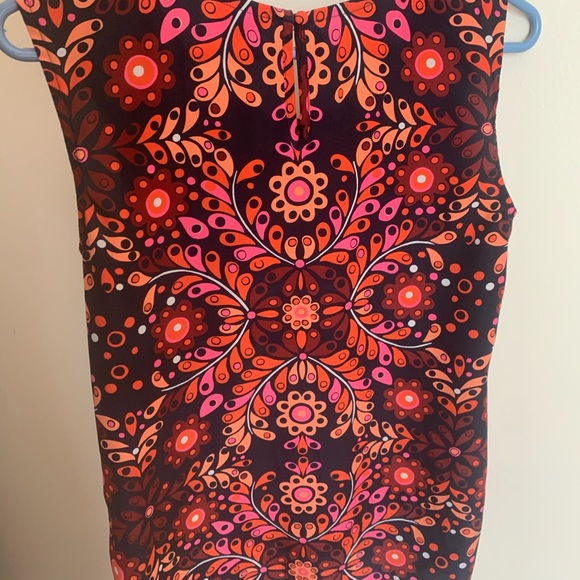 LOT of dresses blouses and tank - Picture 8 of 12